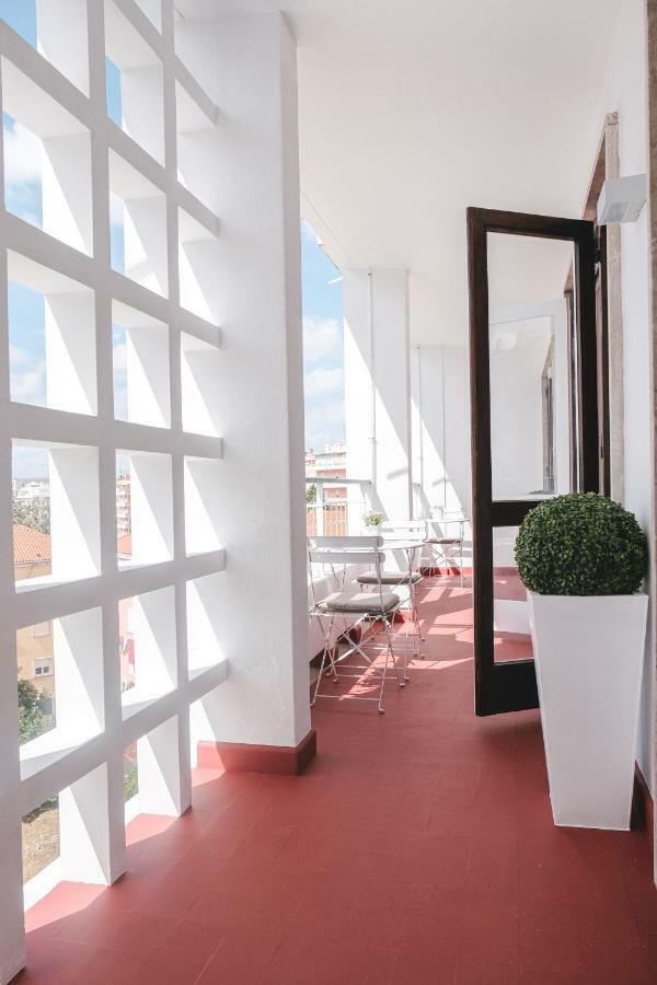 4U Lisbon Suites & Guesthouse VII Airport Exterior photo